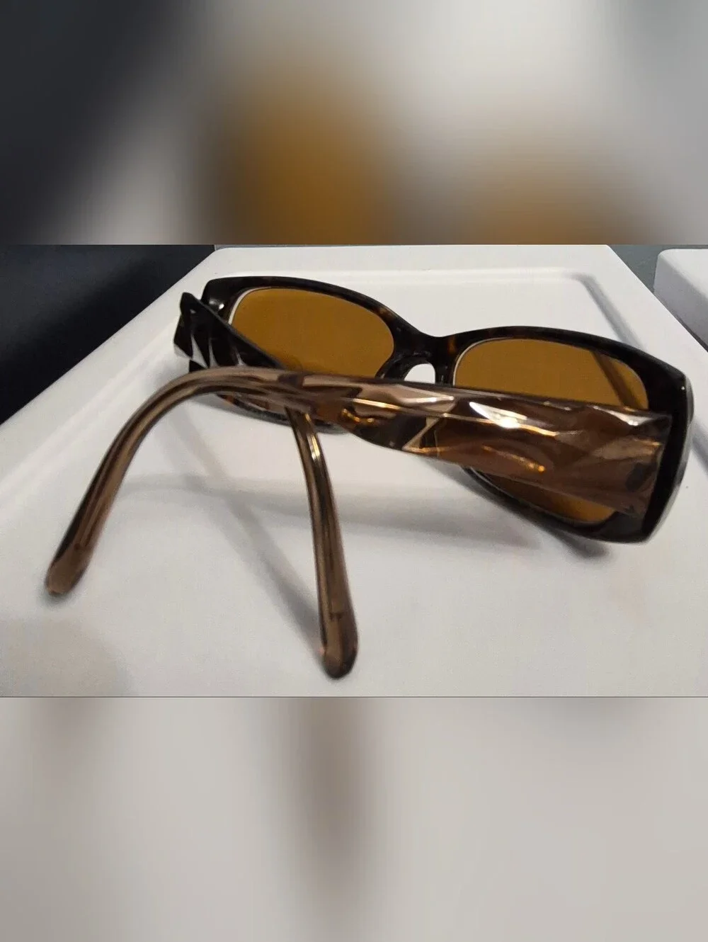 Vera Wang stylish brown